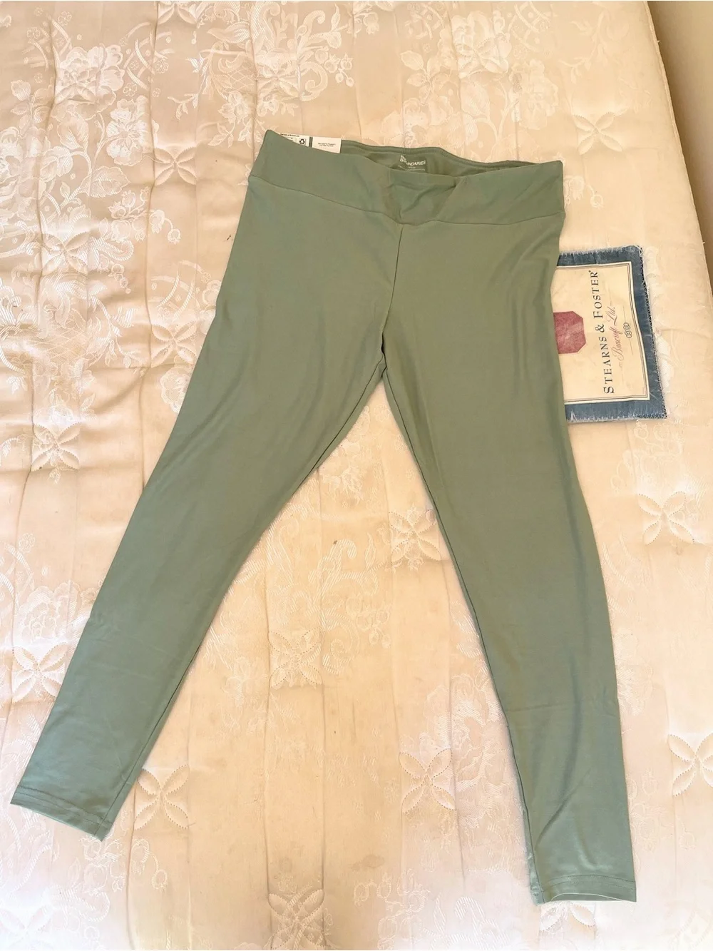 New No Boundaries High-Rise Women's Leggings in Sage Green